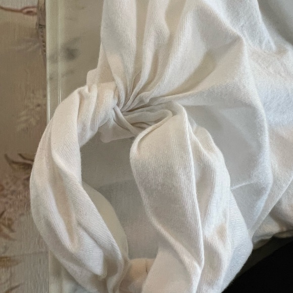 7 For All Mankind Knotted Sleeve T-shirt Bundle - Picture 3 of 5